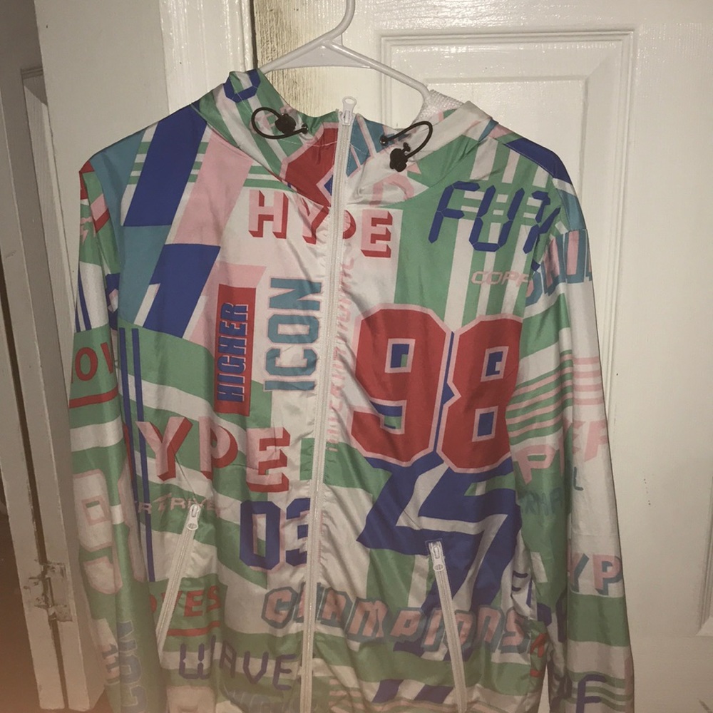 Copper River men’s small multi color wind breaker